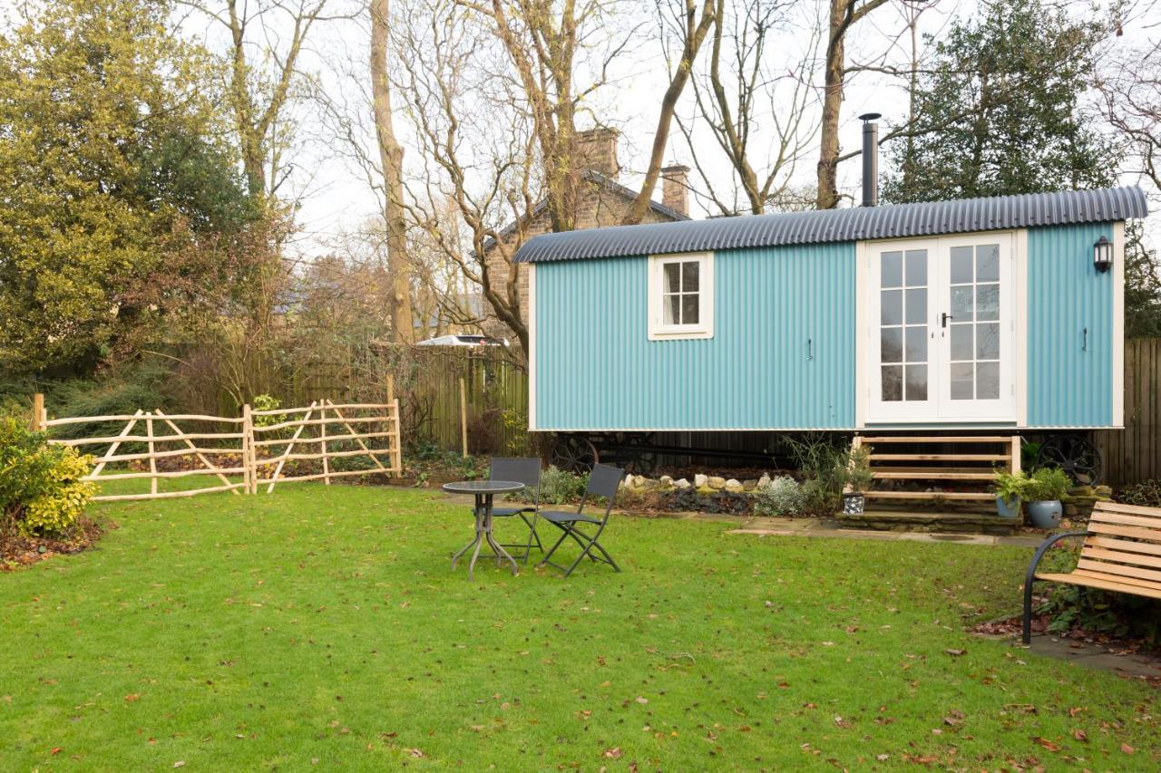 The Bailey Shepherd'S Hut And Holiday Cottage Skipton Bagian luar foto